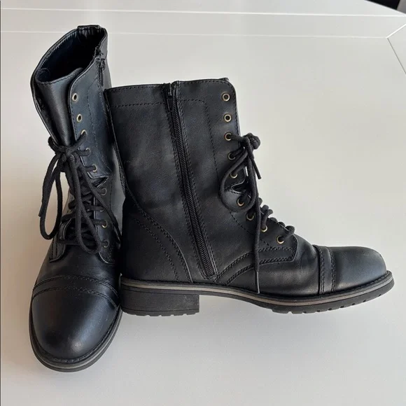 Black Lace-Up/zipper Women's Boots - Picture 2 of 6
